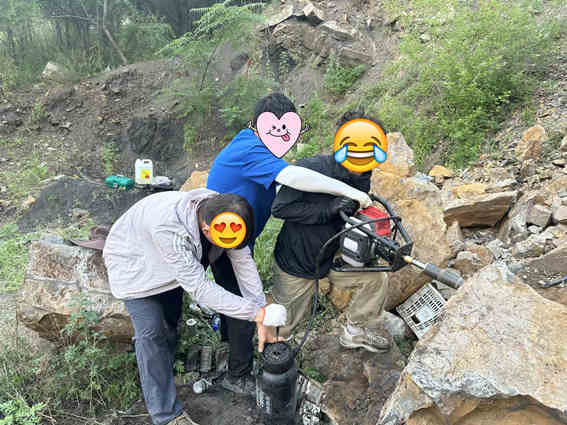 關(guān)于背包式地質(zhì)鉆機(jī)交付培訓(xùn)